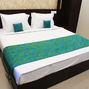 Collection O 8267 Galaxy Hotel