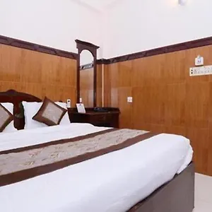 Ascot Hotel